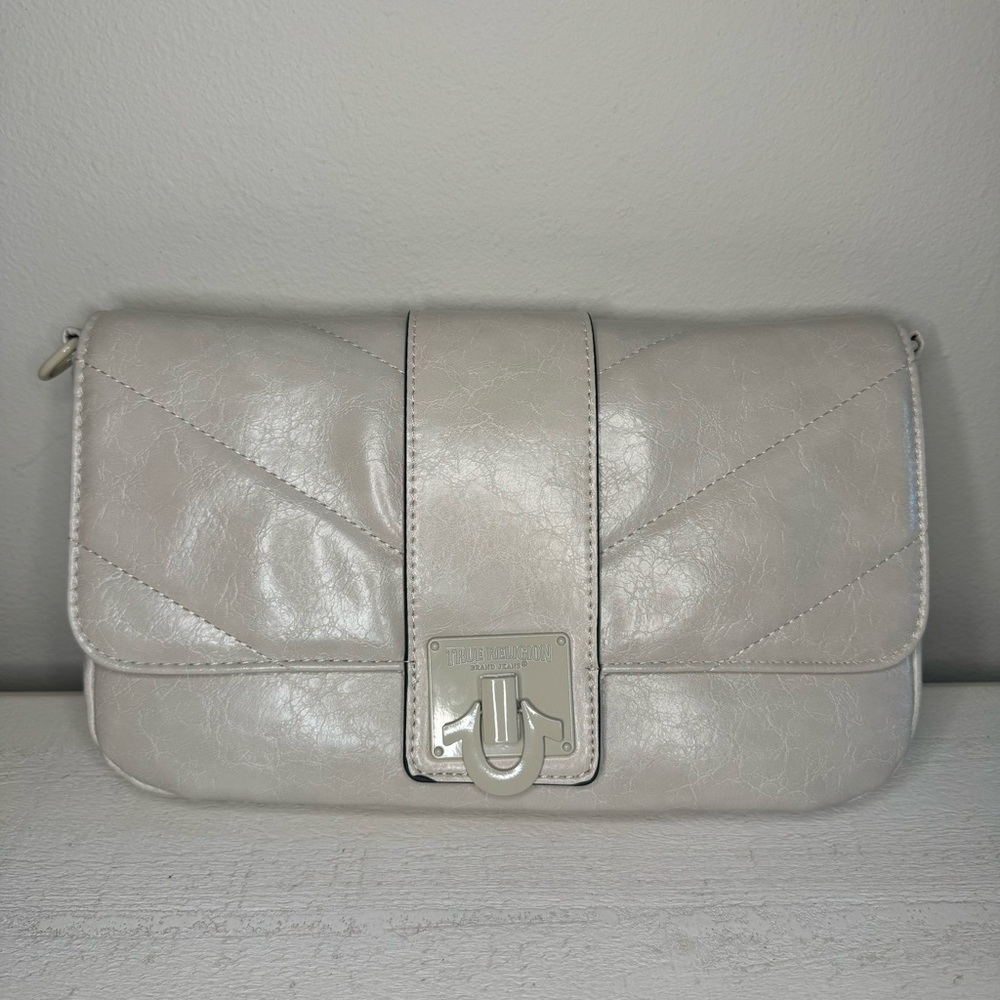 NWT TRUE RELIGION Light Gray Shoulder Bag Chain Strap Crossbody Purse